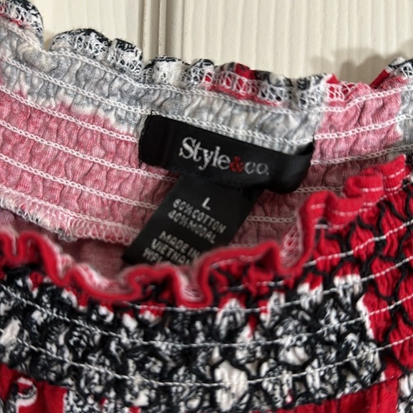 Red/Black/White Style & Co Top Size L - Picture 2 of 7
